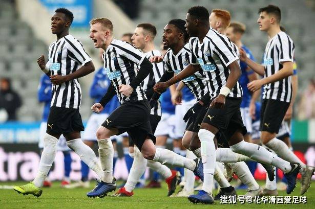 纽卡斯尔迎社区盾关键赛，集结日回应争议，目标明确，纪律约束更严格 