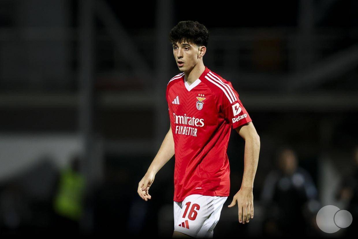 本菲卡集结日战术微调；志在CBA季后赛名次提升；质疑声仍在；资深球员宣示担当的简单介绍