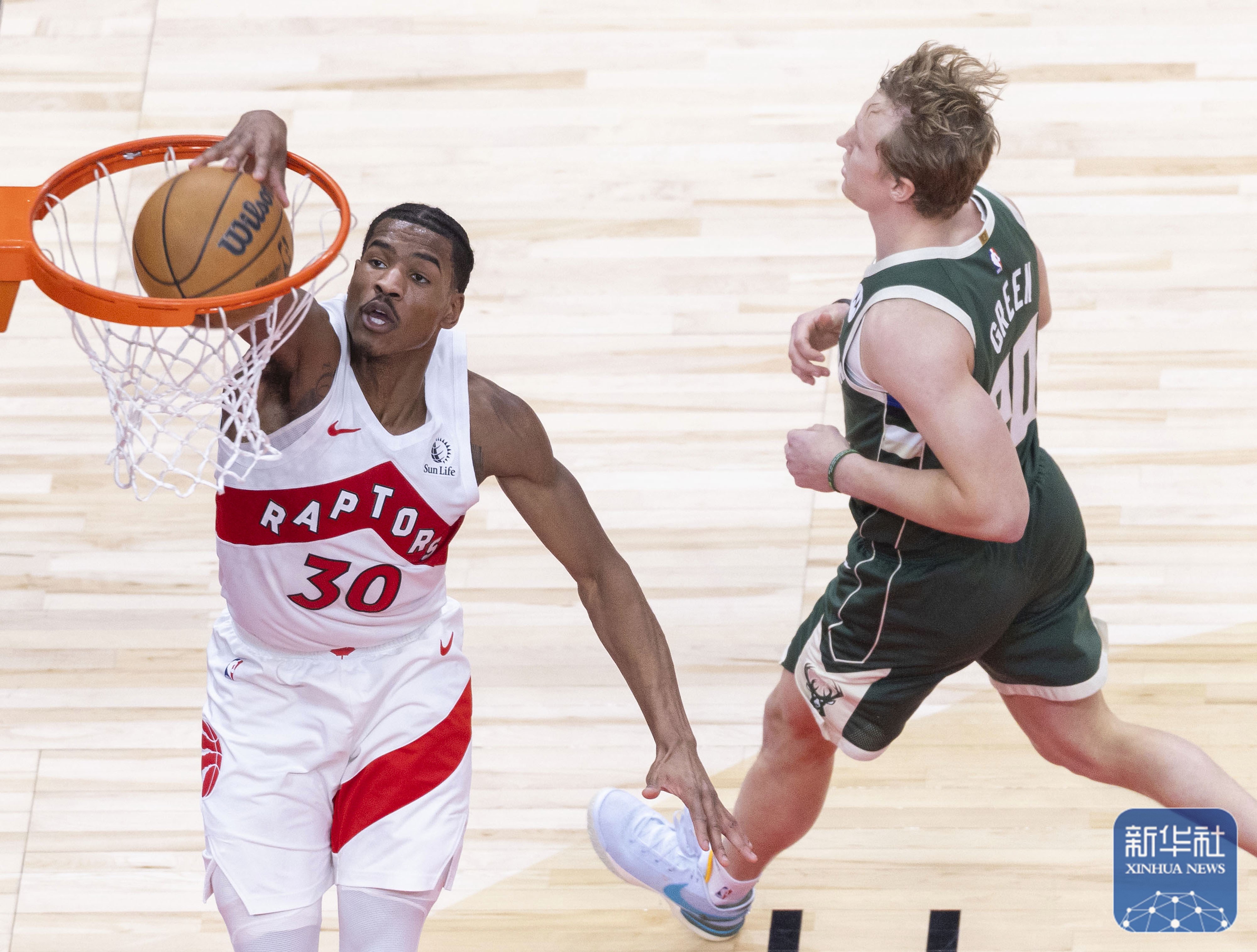 集结日密尔沃基雄鹿备战CBA季后赛，更衣室发声细节曝光，目标明确，更衣室氛围转暖的简单介绍