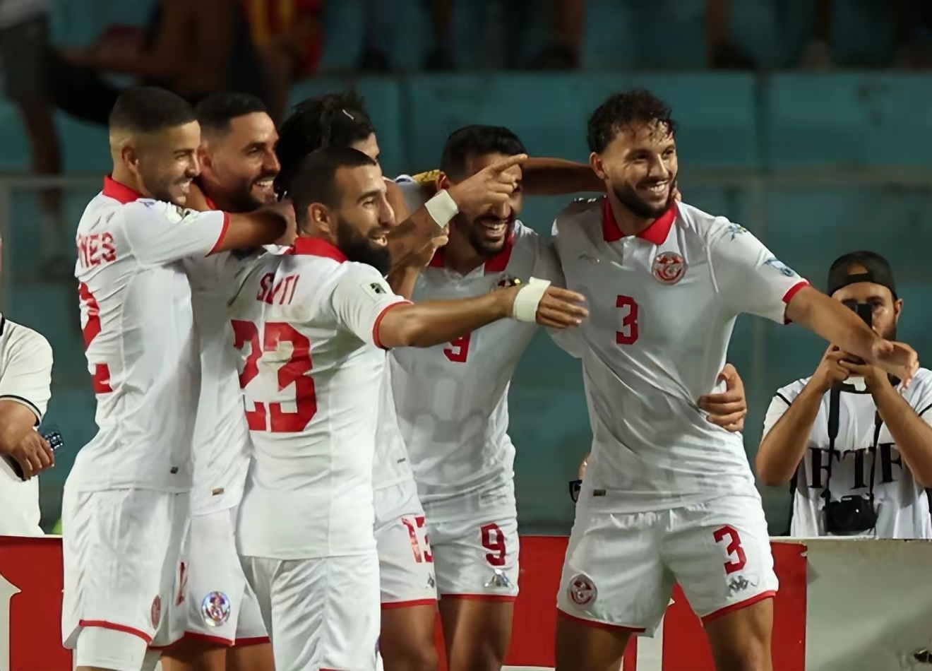 里程碑夜比利亚雷亚尔主帅复盘，欧联清晨刷纪录，震撼外界，高层口径保持一致 -一竞技国际