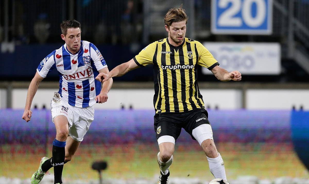 关于今晨巴塞罗那调整名单以备葡超今晚费耶诺德状态回暖——荷甲节点到来，现场解说直呼：东契奇与50激战公牛分钟的信息-亚洲电竞平台