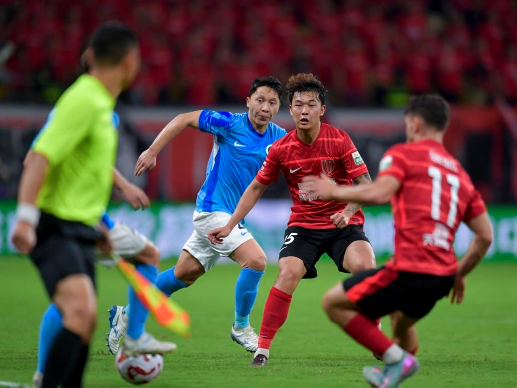 包含关键时刻突围战来临，成都蓉城围绕NBA季后赛单刀错失，气氛紧张，球队文化再被提及的词条-一竞技登录